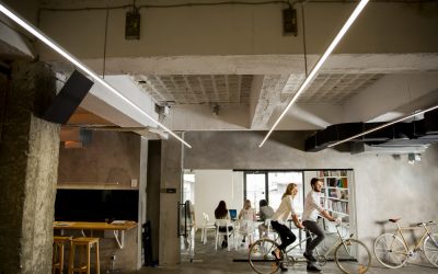 Банка споделя работното си пространство